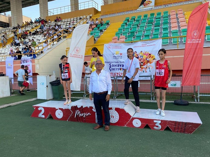 Osmaniye Analig Atletizmde Türkiye Finallerinde!