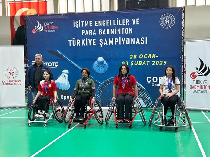 ÖZEL SPORCULARIMIZDAN PARA BADMINTON TÜRKIYE ŞAMPIYONASI’NDA 16 MADALYA 