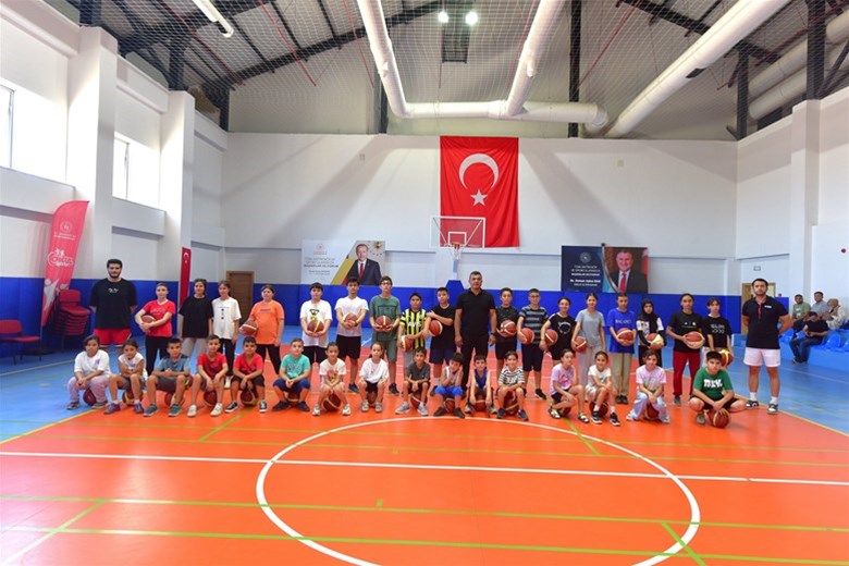 OSMANİYE’DE YAZ SPOR OKULLARI COŞKUYLA DEVAM EDİYOR