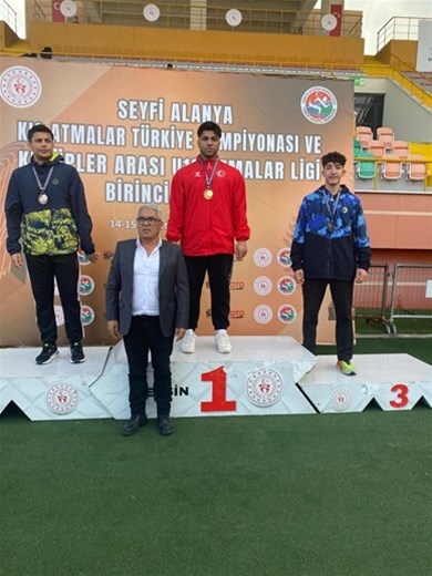 OSMANİYELİ ATLETLERDEN ÇİFTE TÜRKİYE ŞAMPİYONLUĞU VE AVRUPA BARAJI