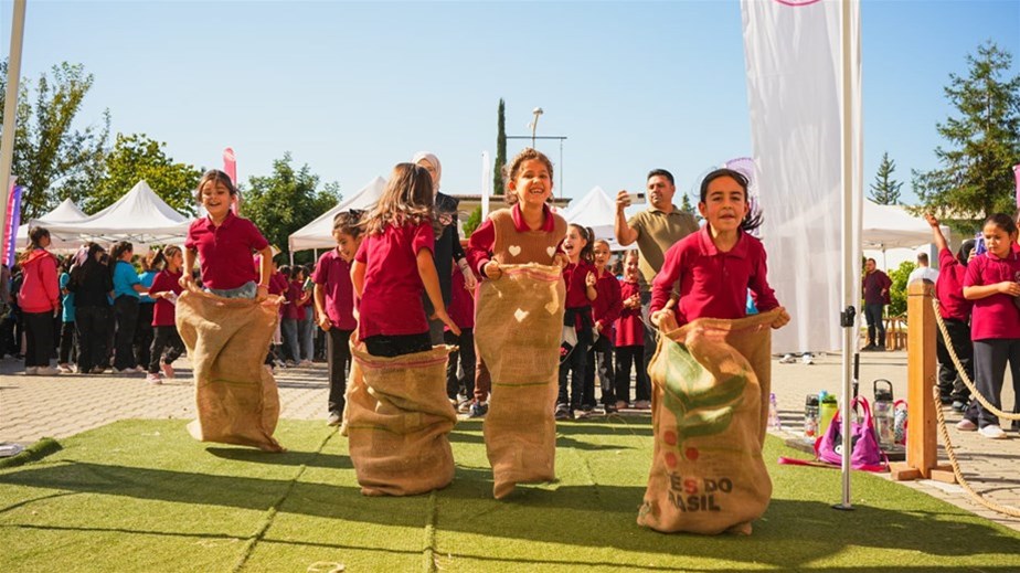 Geleneksel Oyunlar Tırı Sumbas’ta Çocuklarla Buluştu
